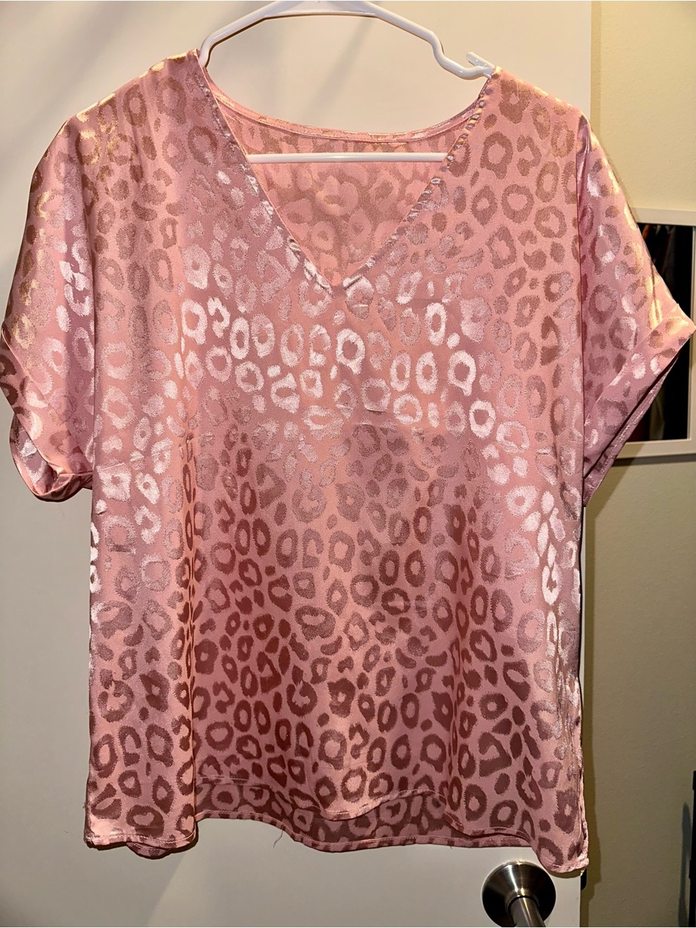 Women’s Pink Leopard Satin V-Neck Top